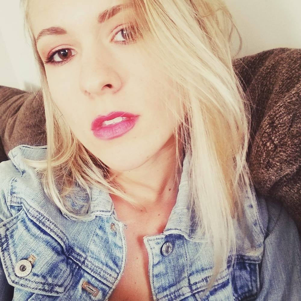 Meet your Posher, Hannah